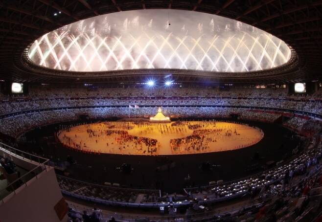2020 도쿄 올림픽 개막식 장면.  AP 연합