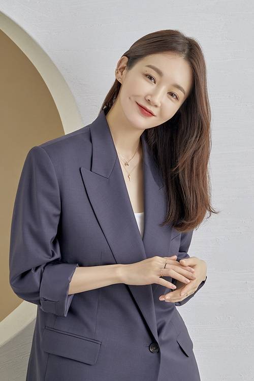 강민경 화보 사진=일리앤(12&)