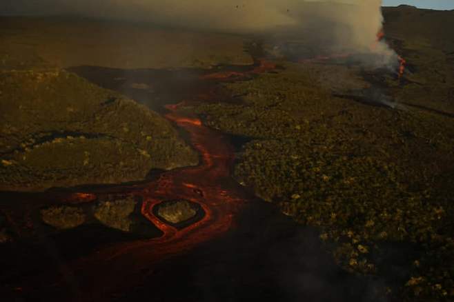최근 분화한 울프 화산의 모습. 사진=에콰도르 갈라파고스 국립공원