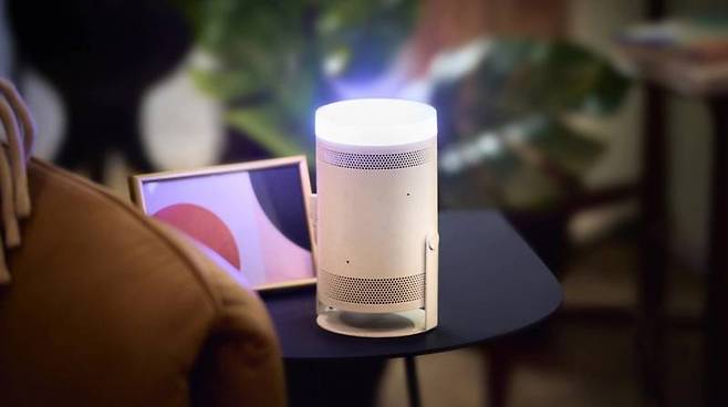 무드등으로 활용하는 모습. 출처=삼성전자