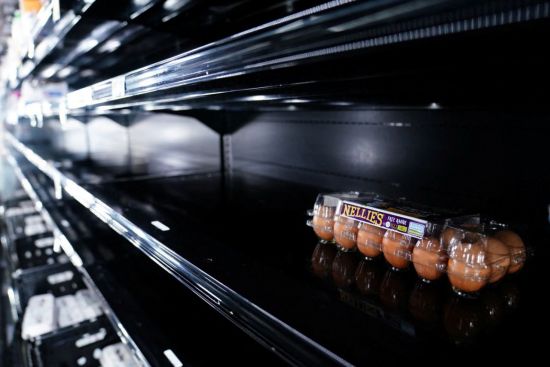 미국 물가가 급등한 가운데 공급망 혼란이 지속되면서 슈퍼마켓 진열대가 텅 비어있다. [이미지출처=로이터연합뉴스]