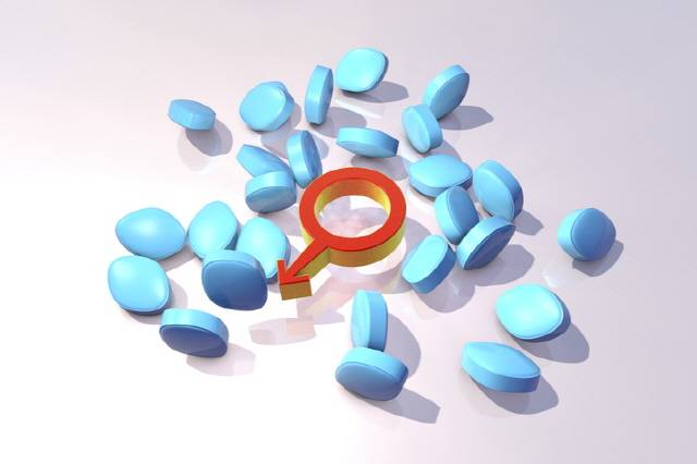 발기부전 치료제 비아그라와 시알리스는 작용 기전은 비슷하지만 효과가 조금씩 다르다./사진=게티이미지뱅크