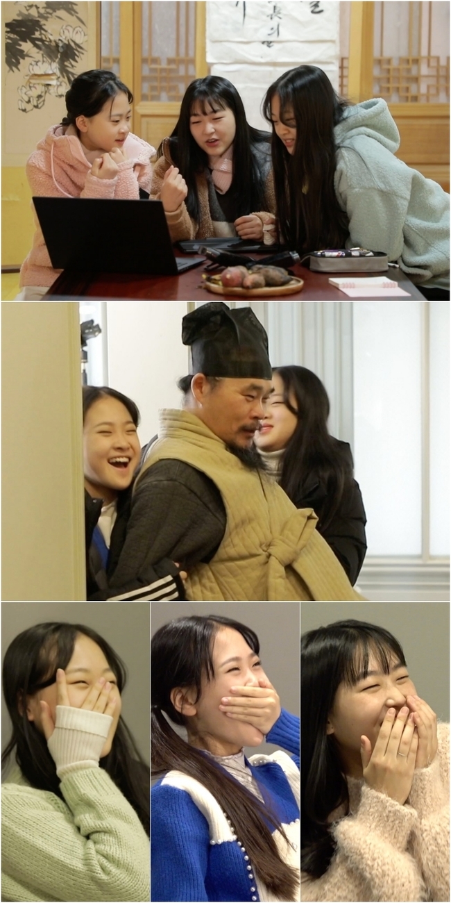 Kim Bong-gon and his wife are in a surprise X impressive birthday event of three sisters Mr. House Husband 2.KBS2 Saving Men Season 2 (hereinafter referred to as Mr.House Husband 2) depicts the story of three daughters preparing for the event with their dad Kim Bong-gon for their mothers birthday.Jahan, Dohyeon and Dahyun entered an emergency meeting ahead of their mothers birthday and asked Kim Bong-gon, who had not prepared a gift, to cooperate with the surprise event, saying, The table is set, so you only need to put a spoon on it.On the day of her birthday, when the birthday presents prepared by the three sisters were released, her mother was thrilled with her girlish appearance.Kim Bong-gon also took off his decoration style and turned into a romantic butter man and confessed his sincerity to his wife shyly.Here, Dohyeon, which is the highlight of the birthday event, and Daehun Trot sisters cute joint stage have been unfolded. The curiosity and expectation of what surprise events will be filled with love and gratitude for their parents are rising vertically.
