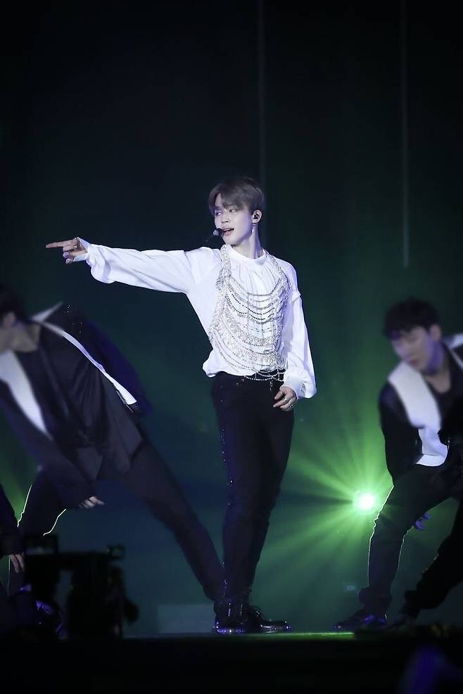 'SPOTIFY KING' 방탄소년단 지민, 솔로곡 7억..韓솔로 최초 '大기록'