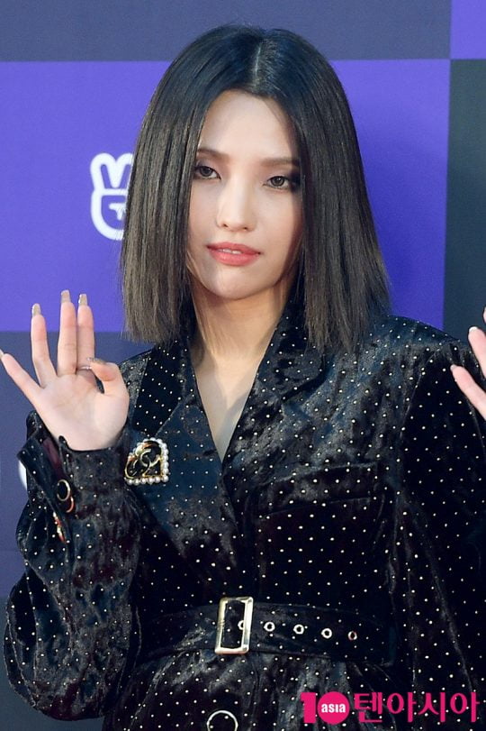 Jean So-yeon of the group (G)I-DLE was called genius; he created a song with a clear direction, completing the identity of (G)I-DLE, and putting the team to the top.His ability to write, write and arrange was outstanding, and he built a reputation as an idol and producer.But the perception of copyright is not worthy of fame: following the discovery of using an Illegal cloning program in the past, this time plagiarized the song of the group Eats.Not only did he plagiarize Melody, but he posted the original composers name on the credits without consultation, before removing it due to protests.Jeon So-yeon presented the contest song in the MBC audition program After-school thrill starring as a homeroom teacher; the contest name, SUN, which participated in both composition, lyric and arrangement.Sun, which appeared on the show on February 27, was caught up in a plagiarism controversy in real time.It was pointed out that some sections were the same as Wave by ATIZ, a double title song from the Mini 3 album released by ATIZ in 2019.Even the song was nominated for the top spot at the time, alongside (G) I-DLEs Uh - Oh.At the time of the broadcast, there were only Jean So-yeon and Pop Time in the composers section, but when I went to the music site, Idnary, the original song of Wave, was added.Fans thought that Jean So-yeon had reached an agreement with the original song after Melody theft.However, Jean So-yeon had been illegally stolen following plagiarism; the first person to make a stand on the plagiarism controversy was KQ Entertainment, a subsidiary of ATiz.The agency said, After the Sun stage was broadcast, a number of reports were received that the wave of Eighties and the chorus melody were similar.While monitoring the related contents, we found that the credit information of Sun contains the production team Eden - ary of our company. The agency said: We are clear that there has been no prior discussion with us, as well as with Eden - Ary.I hope that the wrong information will be corrected in the sense of respecting the creator who does unique work activities. Hours later, Jean So-yeons agency Cube Entertainment also delivered its position.I recognized some of Melodys similarity, and the artist directly conveyed the situation to the composer and apologized for it.It also added that Jean So-yeon consulted the composer and then asked the production company to revise the credits.However, the agency said, The composers agency gave the opposition to the credit addition an hour before the release, and it was released without being reflected in the companys request for re-correction through the production company. I apologize again for the credit revision being prioritized in the situation where no specific consultation was made with the composers agency. I will not do this in the future.As disappointing as plagiarism is the attitude of Jean So-yeon, who belatedly recognised the partial melody similarities of SUN.I apologized to the composer of the controversial song because I thought that the dream was worthy of some similarities to the similarity raised after the broadcast. Jean So-yeon plagiarized: If plagiarized, the apology is natural, and action should be taken against it. An apology of injustice is only half-hearted.Jean So-yeon was also criticized for copyright misunderstanding in 2019 using the Illegal cloning program.At that time, I apologized for the ignorance of copyright as a creator, but it is still after four years.A stiff apology, admitting plagiarism; plagiarism and disappointing coping have also led to suspicions of songs created by Jean So-yeon.There is no awareness of copyright, so it is reasonable to doubt whether the last songs are 100% of their own creations.The title song of (G)I-DLE, which is about to come back on the 14th, was also made by Jean So-yeon, who was a genius full of personality.(G) Many of the songs of I-DLE are coming home to this song.