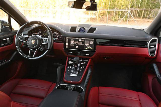 포르쉐 카이엔 E-하이브리드 쿠페 시승기