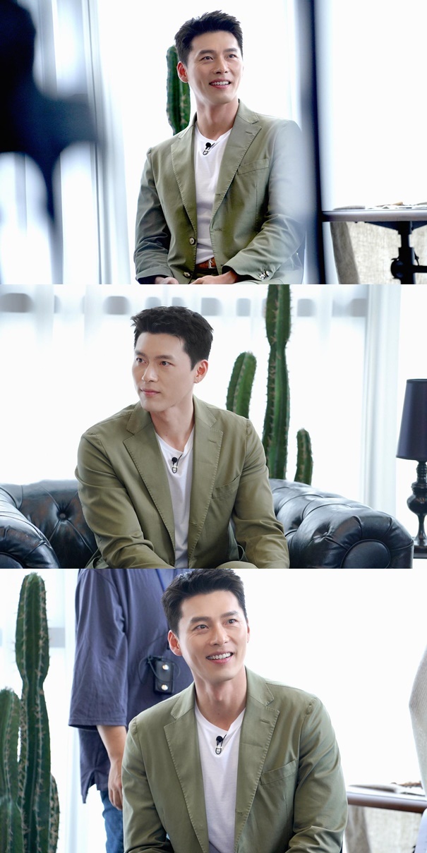 Hyun Bins agency VAST Entertainment said on the official Instagram on the 3rd, I enjoyed the HO-KAGO HO-KAGO TEA TIME II II with Hyun Bin.I present the Vienna of the day to keep it all evening. In the photo, Hyun Bin, who participated in an online fan meeting, is shown. Hyun Bin, wearing a khaki suit, boasts a tall appearance with his bangs turned back.Visuals catch their eye while the age of 39 is incredible.On the other hand, Hyun Bin, who revealed his devotion to Actor Son Ye-jin in January last year, is scheduled to hold Wedding ceremony ceremony in March.Photo = Hyun Bin Instagram