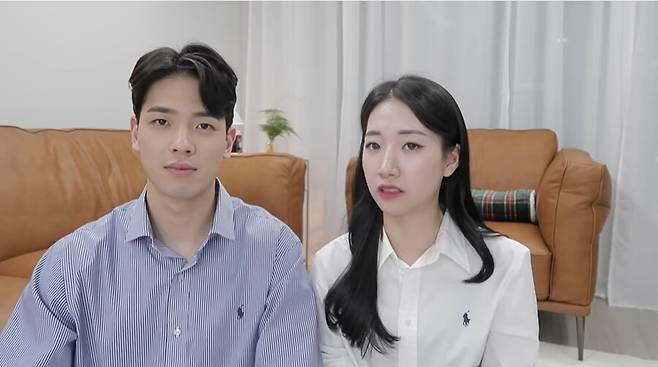 Yoo Tuber Bae Soo-jin, the daughter of comedian Bae Dong-sung, unveiled her boyfriend.On June 6, Bae Soo-jin uploaded a video called Boyfriend Q & A through his YouTube channel and broadcast it with a couple of boyfriends who had already been released through SNS.Bae Soo-jin, who was born in 1996, said her boyfriend was born in 1994 and was two years younger.After I broke up with my boyfriend, I got married and divorced. The two The Slapd four to five years ago at a drink with their friends and developed into lovers again.Bae Soo-jins boyfriend said, I was sick when I heard the divorce for the first time that day. I thought I was living happily.I wanted to take care of it because I had good feelings. He said, My brother cried a lot when he was divorced. They had developed into lovers after opening their minds a little bit, and they tried not to think of each other as reason, but they grew bigger and bigger.However, Bae Soo-jin emphasized that he was not in a relationship at the time of appearing in Doll Singles, and Bae Soo-jins boyfriend said, I got a lot of enlightenment from the broadcast. After the broadcast, he indirectly informed that the two people actively expressed their minds and became friends.Bae Soo-jins boyfriend said, I always noticed where I was going.Bae Soo-jin also confessed, I had a lot of troubles, he said. I would not have done it if I was someone else, but I thought I could do it because it was this person.Bae Soo-jins boyfriend, who said he was not a stone-singing girl and had no children, said, I am meeting on the premise of marriage.Meanwhile, Bae Soo-jin married in 2018, but divorced in May 2020. Bae Soo-jin is raising her 4-year-old son alone. She appeared on MBNs Doll Singles last year and received attention.