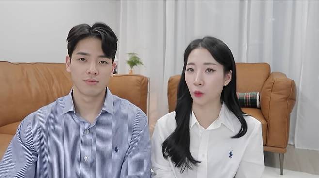 Yoo Tuber Bae Soo-jin, the daughter of comedian Bae Dong-sung, unveiled her boyfriend.On June 6, Bae Soo-jin uploaded a video called Boyfriend Q & A through his YouTube channel and broadcast it with a couple of boyfriends who had already been released through SNS.Bae Soo-jin, who was born in 1996, said her boyfriend was born in 1994 and was two years younger.After I broke up with my boyfriend, I got married and divorced. The two The Slapd four to five years ago at a drink with their friends and developed into lovers again.Bae Soo-jins boyfriend said, I was sick when I heard the divorce for the first time that day. I thought I was living happily.I wanted to take care of it because I had good feelings. He said, My brother cried a lot when he was divorced. They had developed into lovers after opening their minds a little bit, and they tried not to think of each other as reason, but they grew bigger and bigger.However, Bae Soo-jin emphasized that he was not in a relationship at the time of appearing in Doll Singles, and Bae Soo-jins boyfriend said, I got a lot of enlightenment from the broadcast. After the broadcast, he indirectly informed that the two people actively expressed their minds and became friends.Bae Soo-jins boyfriend said, I always noticed where I was going.Bae Soo-jin also confessed, I had a lot of troubles, he said. I would not have done it if I was someone else, but I thought I could do it because it was this person.Bae Soo-jins boyfriend, who said he was not a stone-singing girl and had no children, said, I am meeting on the premise of marriage.Meanwhile, Bae Soo-jin married in 2018, but divorced in May 2020. Bae Soo-jin is raising her 4-year-old son alone. She appeared on MBNs Doll Singles last year and received attention.