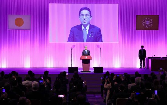 기시다 후미오 일본 총리가 13일 오전 도쿄의 한 호텔에서 열린 제89회 자민당 당대회에서 연설하고 있다. [이미지출처=교도연합뉴스]