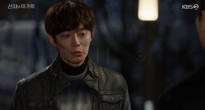 Lee Se-hee stepped up to reunite with Ji Hyun Woo: Park Ha-na Lee Hwi-hyang Cha Hwa-Yeon, a vile trio, was finally destroyed.On KBS 2TVs Gentleman and Young Lady, which aired on the 13th, a picture of Park Ha-na, who supports the British as a home teacher, was drawn to catch the British (Ji Hyun Woo).While Sejongs father Deepflow (Jeon Seung-bin) visited England and asked for money, Sarah (Park Ha-na) said, You can not give him money.Please protect our Sejong from such a person, and please let him know that he is a father, that I am a mother, and that is all. The British said, The blood is on the street in our Sejong. And then theres the sound of Mom?What do you two want with our Sejong business? Is it money?Sarah knelt before the English, and said, He and I are not really at all. I will be sweet at any penalty.Thats all we have to do, that Sejong is the son of the president and a happy child, so help him.As Sarah expected, Deepflow demanded 5 billion won for compensation for his son.Britain has settled the situation by saying that Sejong will not appear in front of him again instead of paying money.Dandan, who had been in an accident while saving Sejong earlier, was sick when Sarah knew that Sejong was a mother of Sejong.Fortunately, Dandan was relieved to realize that England had regained all its memory, but Britain did not disclose any facts.Dandan said, Why cant you tell me Memory is back? Are you really going to break up with me? I still like it, like a fool.The dreadful man on the edge of the cliff hung on to England and begged him to I did wrong, forgive me, but he was finally kicked out of the house.The relationship between the UK and the Dandan was also a change of wind. The UK, who realized the situation late in the hospital while the Dandan was sick, said, Mr. Park, have you been teasing me so far?You knew I was back in Memory?Yes, I knew all about it, and I was waiting for you to tell me when you were lying, Dandan said.What are you doing to me? the British rant said, You broke up because of our Chief.Whats wrong with you? he said.But Britain pushed the band aside with the words, Its not just about Chief Joe that we broke up, but dont do this again, you told me, meet someone blessed by everyone.At the end of the drama, a single stage was drawn to support and reunite with the tutors in the house, and I was curious about the development.