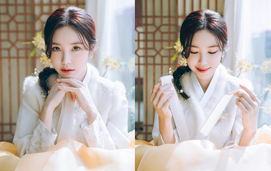 On the afternoon of the 23rd, Jun Hyoseong posted a picture of himself wearing a hanbok with a yellow in his instagram.Jun Hyoseong, who boasts a beautiful hanbok figure in the warm sunshine of spring, boasts a fine figure that the word dant comes out even if you look at it.The pink skirt of the white jeogori shows the unique luxury of hanbok, and the thin and white wrist of Jun Hyoseong is added to it, and it shows off the beauty of Korea more.On the other hand, Jun Hyoseong continues to communicate with fans through his YouTube channel Jun Hyoseong.Photo = Jun Hyoseong Instagram