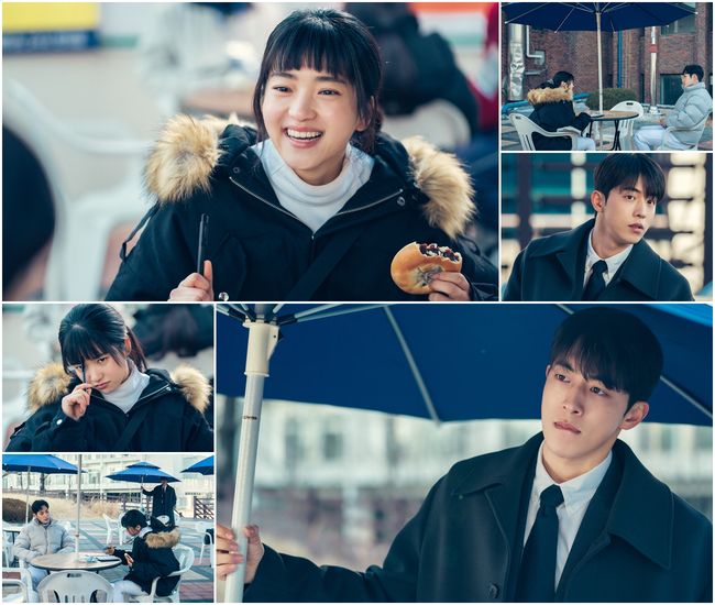 Twenty Five Twinty One Nam Joo-hyuk was caught in a triangular composition shot that expresses anger with Woman with a Parasol, facing left turning, which is a mixture of jealousy and embarrassment toward Kim Tae-ri.TVNs Saturday drama Twenty Five Twenty One (played by Kwon Do-eun, directed by Jung Ji-hyun Kim Seung-ho, produced by Hwa-dam Pictures) is a drama depicting the wandering and growth of youths who were deprived of their dreams in the 1998 era.The past 12 times recorded the highest audience rating of 14.8% at the moment, ranking first in the same time zone for 12 consecutive times since the first broadcast.In addition, Nam Joo-hyuk and Kim Tae-ri took the first and second place in the drama cast topic category for the sixth consecutive week in the TV drama topic category announced by Good Data Corporation, a TV subject analysis agency.In the last broadcast, Kim Tae-ri said, I think his time is worse than my time.I want to make you have a wonderful experience. Later, Na Hee-do and Lee Jin watched the Bosingak bell together in 2000 ahead of the millennium, and said, The sun changed and the century changed.I wanted to change something too, and Na Hee-dos narration predicted a change in the future with the first love kiss ending that Na Hee-do kissed Lee Jin.In this regard, Nam Joo-hyuk is attracting Eye-catching as he is caught in a moment against the expression of drama and drama that explodes a strange jealousy to Kim Tae-ri, who smiles brightly at another man.In the play, Lee Jin is watching the conversation with a fencing male senior.Na Hee-do laughs as if the conversation with her seniors is pleasant, and Lee Jin, who is jealous, squeezes his lips with his child Woman with a parasol, facing left rod.While the appearance of a fencing man who transformed the worlds back Lee Jin into an incarnation of jealousy is gathering the Sight, he is raising questions about what the conversation between the fencing man and Na Hee-do will be.On the other hand, in the filming on the day, Nam Joo-hyuk carefully examined the scene with the director and took out the details of the back Jeans feeling.Kim Tae-ri, who appeared on the scene with a nice greeting, led a cheerful atmosphere, such as setting up the ambassador for the fencing male senior in the play where the scene could be awkward, and explaining the situation in detail.In particular, when Nam Joo-hyuk was alone and devoted to the practice of erupting emotions using Woman with a Parasol, facing left, Kim Tae-ri laughed and laughed, Look at Lee Jin!Since then, Nam Joo-hyuk has shown the peak ad-libret of the over-indulgence state that turns the woman with a parasol, facing left rod as the jealousy increases, and Kim Tae-ri and all of the scene have been robbing and raising expectations for this broadcast.Kim Tae-ri and Nam Ju-hyeok are deeply concerned about the delicate parts of Na Hee-do and Lee Jin characters and express them with their excellent acting skills, said the producer, and I would like to ask for a lot of expectations because they will be able to make an unexpected comeback that will cause the jealousy of Lee Jin.On the other hand, the 13th TVN Saturday drama Twenty Five Twinty One will be broadcast at 9:10 pm on the 26th.