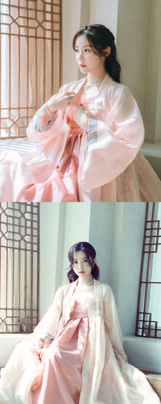 Jun Hyoseong posted an article entitled Pink . Hanbok . Hanbok and several photos on his instagram on the 29th.Meanwhile, Jun Hyoseong has recently confirmed and filmed Netflix Sellers appearance.
