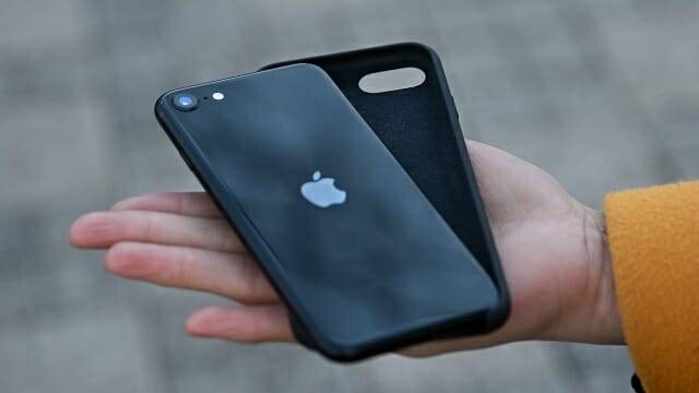 아이폰SE 3세대 후면 (사진=지디넷코리아)