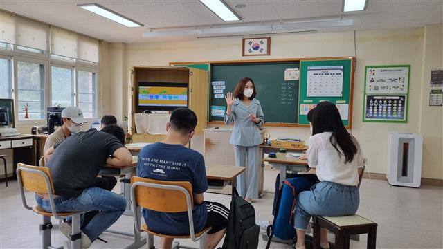 서울 강북구가 정인학교에서 찾아가는 아동 권리 교육을 진행하고 있다.   사진=강북구 제공