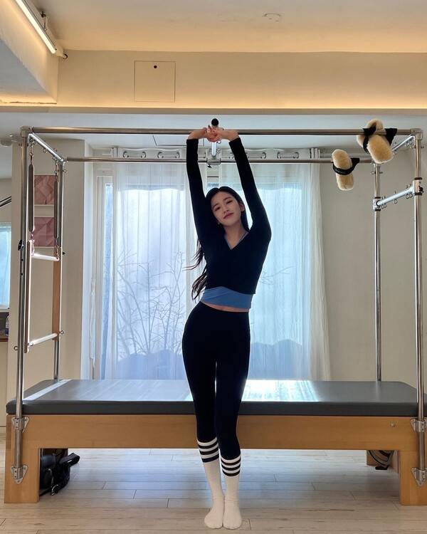 사진=안유진 인스타그램