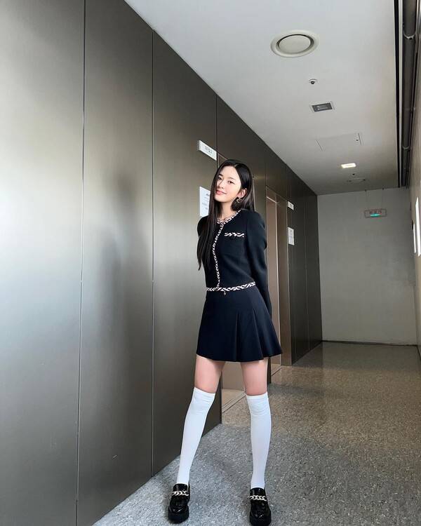 사진=안유진 인스타그램