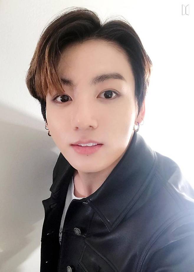 방탄소년단 정국이 좋아한다고 밝힌 노르웨이 가수 "I'm freaking out" 뜨거운 화답