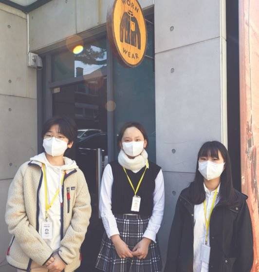 환경보호를 위해 사업을 하는 파타고니아를 찾은 소중 학생기자단. ESG 경영으로 기업이 우리 사회에 어떤 영향을 미칠 수 있는지 알아봤다.