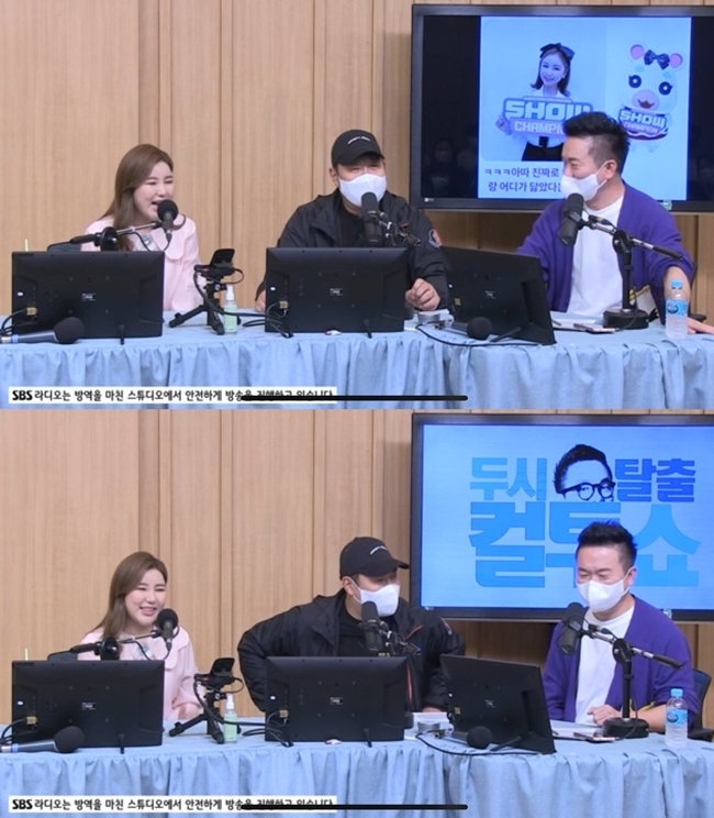 Singer Song Ga-in filled the TV Cultwo Show with a pleasant gesture and high-quality live.Song Ga-in appeared as a guest on SBS Power FM Dooshi Escape TV Cultwo Show broadcast on April 25th.Song Ga-in commented on his third full-length album, The Sonata, which he recently released, Its Feelings who miss their loved ones; there are a lot of orthodox trots overall.I wanted to do it properly this time. I prepared it as long as it took. He expressed pride and expressed satisfaction that he seemed to be more responsive than other times.The title song is The Rainy Mt. Geumgang is an unpublished song by the late Baek Young-ho, a composer of Camellia Girl. Song Ga-in said, How did I get the last song because I had a relationship?Asked Song Ga-in to advise those who dream of Trot Singer as a role model, I think there will be a good day someday if I work hard.I took about 10 years, too. When I see it, it is not easy, it should not be easy. It seems to shine only when I have a hard experience. Earlier, Song Ga-in challenged his first performance through the film Wanangsori directed by Lee Chung-ryeol, The Mammy Sound; he said, It came out as an invitation singer Song Ga-in.I said a few words, but I think its right for an actor to do the acting. I cant do it because my hands and feet are shrunk.When Mun Se-yun asked if he would like to try again, Song Ga-in said, I cant.So Mun Se-yun asked again, Bong Jun-ho, Park Chan-wook, if you call me if you are not Mr. Gain. Song Ga-in laughed around him with a sweet cameo.Song Ga-in said: Fans from all over the country come to Jindos hometown, where they take pictures for 2-3 hours outside and have a lot of fun, my father has a formal pose.I gave you a drink, coffee, he said. It comes out when you take a picture of Song Ga-in village.Jindo County, Song Ga-in Park, I also made the way. Recently, Song Ga-in shot a wedding pictorial, which was sponsored by Kogas jewelry brand at the time, making headlines.Mun Se-yun asked, I was right that I only sponsored Song Ga-in after Angelina Jolie, and Song Ga-in replied, Yes.Mun Se-yun admired Jolies next Gain, while Kim Tae-gyun laughed, Your lip is more than one for attractive people.Song Ga-in said, The jewelry company is a huge Koga brand, but only Angelina Jolie sponsored it.When the top stars in Korea did not ask me, I asked why I did it, and I was popular in Asia. I was surprised and said, How am I popular there?It was really amazing, he recalled.I thought it was these Feelings who were marriage people, I experienced the New World, I usually wear sweatshirts, he said, laughing.