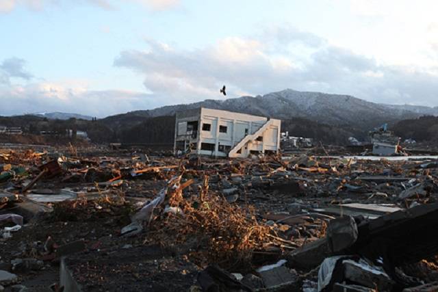 ▲<프레시안>이 2011년 후쿠시마 인근 지역에서 찍은 재난의 모습. 피난민은 방사능공포에 떨며 라디오와 TV를 통해 '실종자' 숫자가 늘어가는 걸 지켜볼 수밖에 없었다. ⓒ프레시안(최형락)
