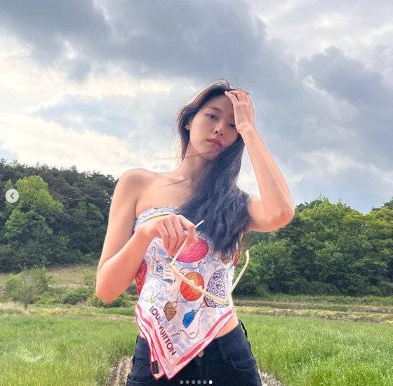 설현 /사진=설현 인스타그램