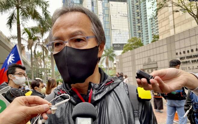 홍콩의 범민주파 진영의 대표 인물인 페르난도 청 전 의원이 홍콩을 떠나 캐나다 이민을 선택한 것으로 알려졌다. / 바이두