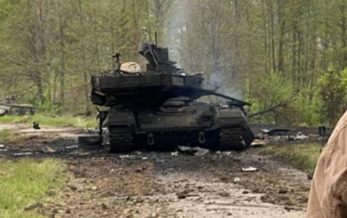 투입된 지 얼마 지나지 않아 파괴된 러시아 최첨단 주력 탱크 T-90M
