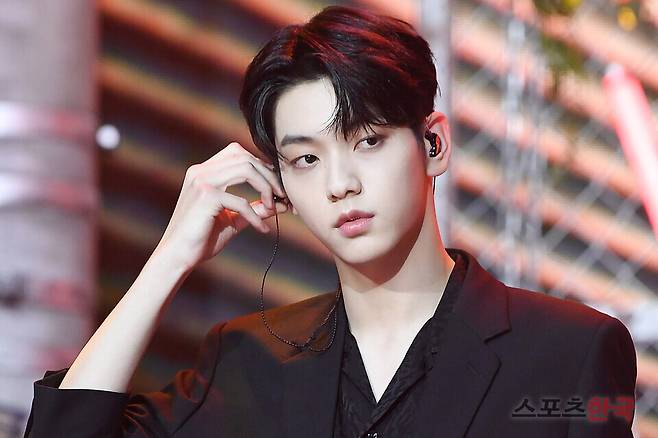 투모로우바이투게더(수빈, 연준, 범규, 태현, 휴닝카이)가 9일 오후 서울 광진구 예스24 라이브홀에서 진행된 미니 4집 '미니소드 2: 서스데이스 차일드'(minisode 2: Thursday's Child) 미디어 쇼케이스에 참석하고 있다. ⓒ이혜영 기자 lhy@hankooki.com