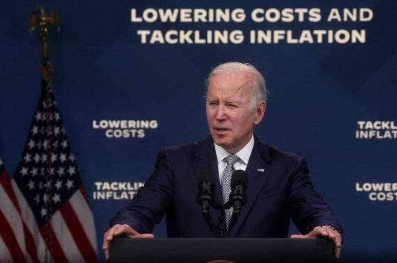 조 바이든 미국 대통령이 10일(현지시간) 미 워싱턴DC 백악관 아이젠하워 행정동에서 물가 상승 대처 방안에 대해 연설하고 있다.로이터뉴스1