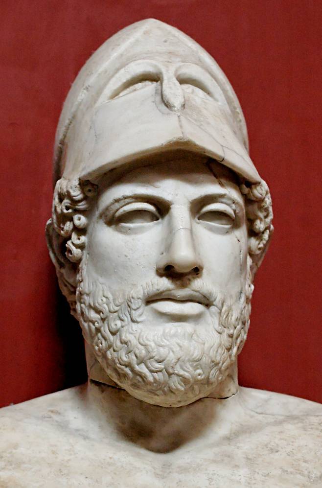 페리클레스는 고대 아테네 민주정치의 전성기를 이룩한 정치가이자 군인이었다. 키몬의 귀족파에 맞서 민중파를 이끄는 지도자였고, 키몬 사후 아테네 정치를 지배했다. 바티칸 박물관