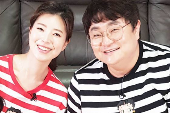 DJ DOC Jeong Jae Yong has been informed that he has divorced his 19-year-old wife Lee Sun-ah.Fans are saddened by the news that two people who overcame the Age difference and showed their affection for each other through many broadcasts were hit by the breakup.According to the entertainment industry on March 13, Jing Jae Yong finished the divorce process with Lee Sun-ah, a member of Girl Group Icia, in March.The agreement was diverted and the custody of her daughter was taken by Lee Sun-ah.Earlier, Jeong Jae Yong signed a couples kite with Lee Sun-ah after two years of devotion in December 2018.Lee Sun-ah was a member of Girl Group Icia and a 19-year-old younger person.Despite Age differences, he scored for marriage and in 2019 he held his daughter in his arms.The two people seemed to draw happiness for the rest of their lives, but the fans were shocked when the news of the four-year breakup was announced.In particular, Jing Jae Yong and Lee Sun-ah are showing off their affection by appearing on the air until last year.In June last year, Jeong Jae Yong appeared on MBC Radio Star and received a hot celebration by releasing a love story that allowed him to marriage his 19-year-old wife.In addition, in July, Jeong Jae Yong and Lee Sun-ah appeared on tvN entertainment Free Doctor.Jeong Jae Yong was 31kg at the time and showed affection, saying, I decided to lose weight and take a wedding picture with my wife in a wonderful way first, but I am so glad to be able to keep that promise.Lee Sun-ah also said, I wanted to show you that you are living beautifully because you are worried about whether you are okay with the difference between Age.MC Ran asked the two people, Are you happy now? Jung Jae-young said, I am happy. Lee Sun-ah also said, I am happy yet. I do not know what I will be happy in the future, but now I am very happy.Two people who seemed to have no problem with the affection front until last summer.Fans are continuing to respond to the sudden news of the divorce.Especially, Jing Jae Yong has appeared in various programs and has shown a special affection for his daughter, so he is continuing to respond that he is sorry for these families who can not be with his child.Meanwhile, Jeong Jae Yong marriages Lee Sun-ah in 2018 and has since been congratulated by many, holding her first daughter in her arms in May 2019.However, marriage has reported a sudden divorce news in four years.
