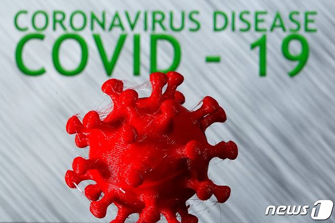신종 코로나바이러스 감염증(코로나19) 모형도. © 로이터=뉴스1