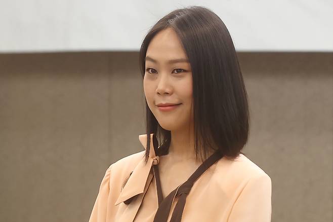 Son Yeol-eum poses for photos after a press conference for Music in PyeongChang on Monday. (Yonhap)