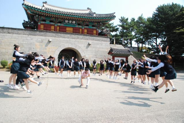2017년 신성여자고등학교 수학여행(학교 홈페이지 캡쳐)