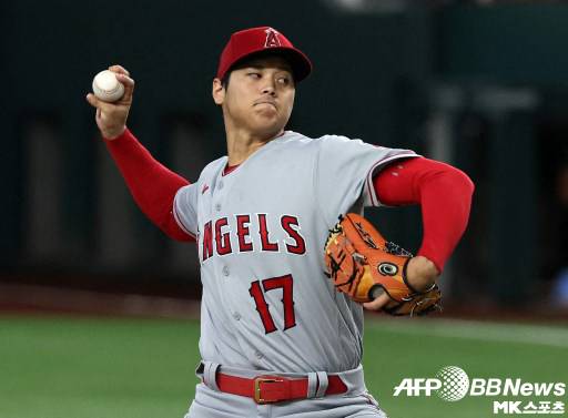 에인절스 선발 오타니가 역투하고 있다. 사진(美 알링턴)=ⓒAFPBBNews = News1