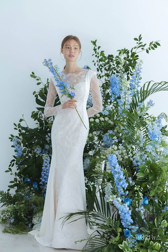 사진 : 웨딩드레스 시작 바이 이명순, 포토그래퍼 권오현, 모델 빅토리아