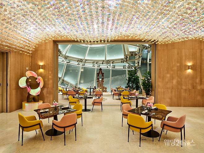 사진 : 피에르 상 at 루이 비통 내부 전경