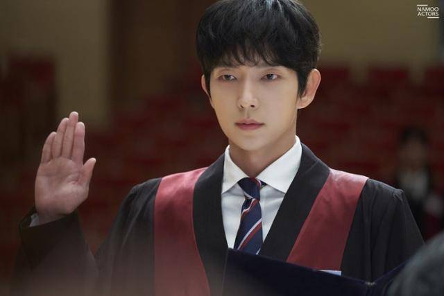 지난 29일 종영한 '어게인 마이 라이프'는 인생 2회차, 능력치 만렙 열혈 검사의 절대 악 응징기를 담았다. 동명의 웹소설이 원작이다. 나무엑터스 제공