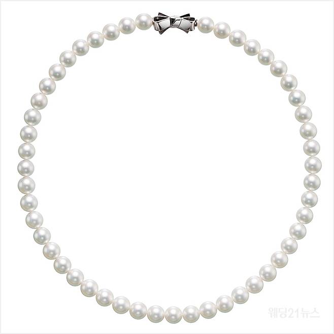 사진 : TASAKI(타사키)_아코야 진주 네크리스 ⓒTASAKI – Akoya Pearl Necklace (사진제공 : 타사키)