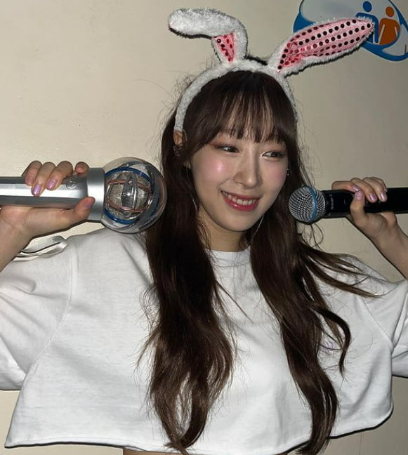 WJSN Subin has given off adorable charm.On the 13th, Subin posted several photos with his article Subin through his instagram.In the open photo, Subin is wearing a rabbit headband and holding a WJSN cheering stick and a microphone at the same time. Despite the close-up shot, Subin showed off his humiliating white-green skin.Meanwhile, WJSN held a solo concert 2022 WJSN Concert Wonder Park (2022 WJSN CONCERT WONDERLAND) at the Olympic Hall in Seoul Olympic Park between November 11 and 12.