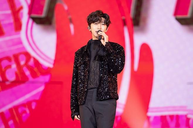 임영웅, 8월 서울콘서트 확정..생일맞이 깜짝 선물 공개