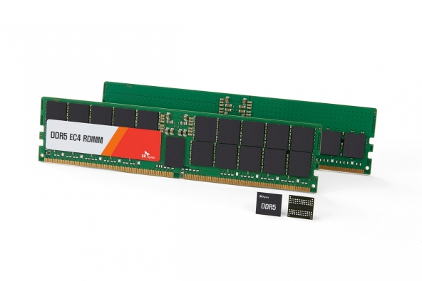 SK하이닉스 24Gb DDR5 D램과 96GB, 48GB D램 모듈 [사진=SK하이닉스]