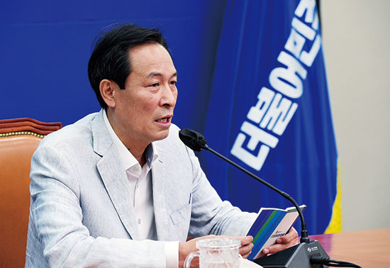 우상호 더불어민주당 비상대책위원장이 지난 6월 19일 서울 여의도 국회에서 기자간담회를 하고 있다. (국회사진기자단 제공)