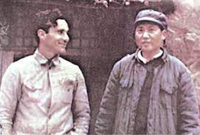 에드거 스노(왼쪽)와 마오쩌둥. 출처:위키피디아