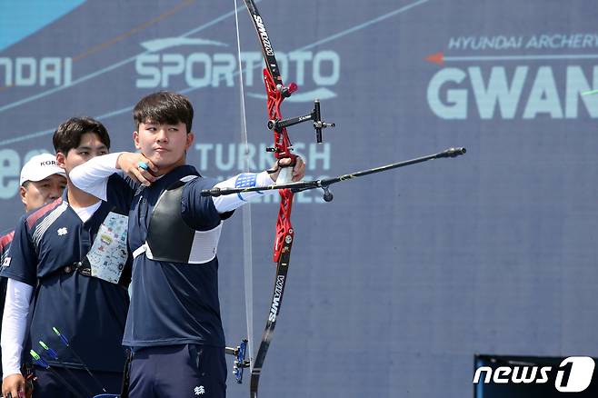 남자 양궁 국가대팀의 김제덕. /뉴스1 © News1 황희규 기자
