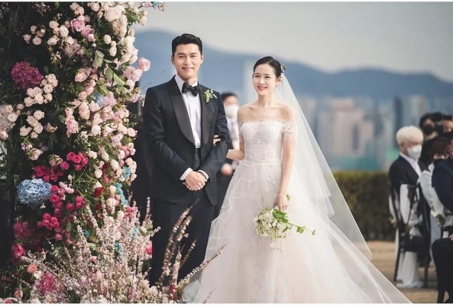 3월 31일 결혼하며 세간의 관심을 모았던 현빈-손예진 부부의 결혼식 사진이 공개됐다. VAST엔터테인먼트 제공, 연합뉴스