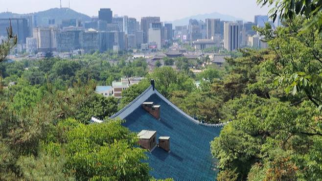 청와대 관저에서 내려다본 서울 풍경.