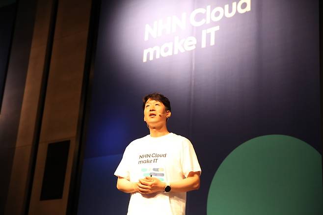 김동훈 NHN클라우드 공동 대표가 28일 서울 강남구 그랜드 인터컨티넨탈 서울 파르나스에서 열린 클라우드 컨퍼런스 'NHN Cloud make IT’에서 자사의 클라우드 서비스 전략을 발표했다.  *재판매 및 DB 금지